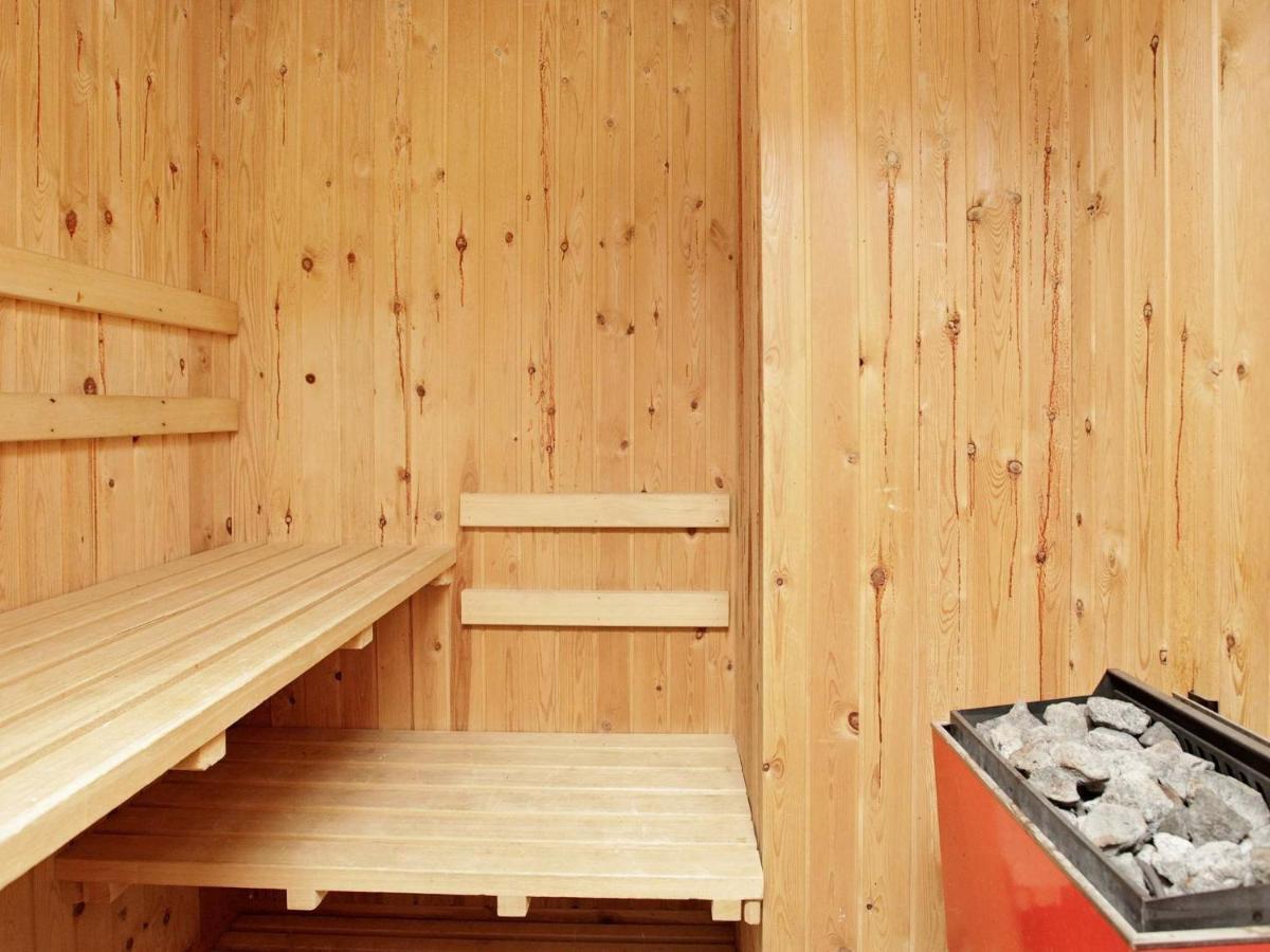 5 Person Holiday Home In Henne Henne Strand Exterior photo